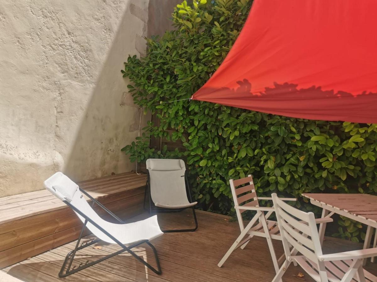 La Maison De Ville 76M2 Avec Terrasse De 22M2 لا روشيل المظهر الخارجي الصورة