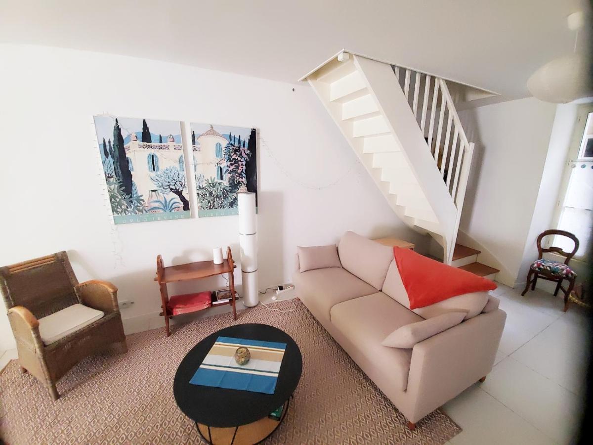 La Maison De Ville 76M2 Avec Terrasse De 22M2 لا روشيل المظهر الخارجي الصورة